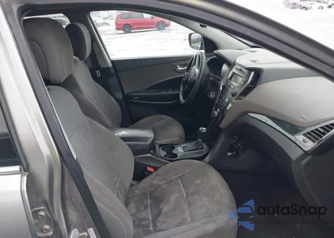 2013 Hyundai Santa Fe Sport z USA, uszkodzony, nr VIN 5XYZT3LB5DG053953